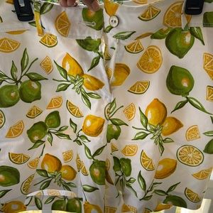 Women’s shorts white with lemons lime designs size 16